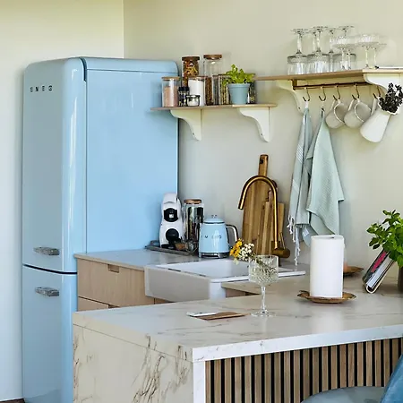 Saaremaa Majake Mere Aeaeres