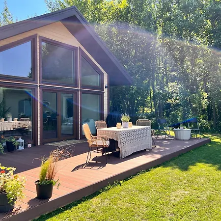 Saaremaa Majake Mere Aeaeres * Torgu