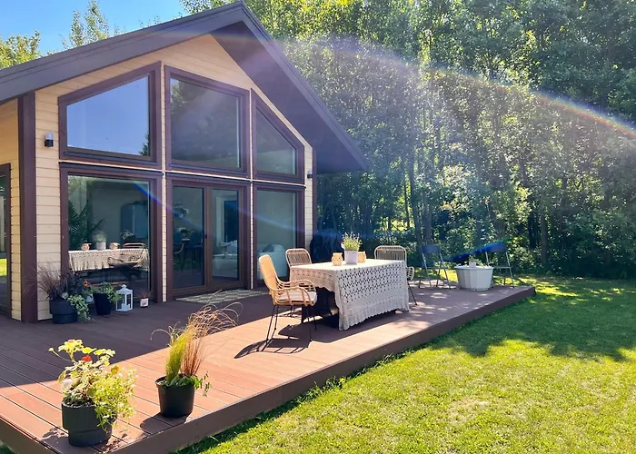 Saaremaa Majake Mere Aeaeres * Torgu